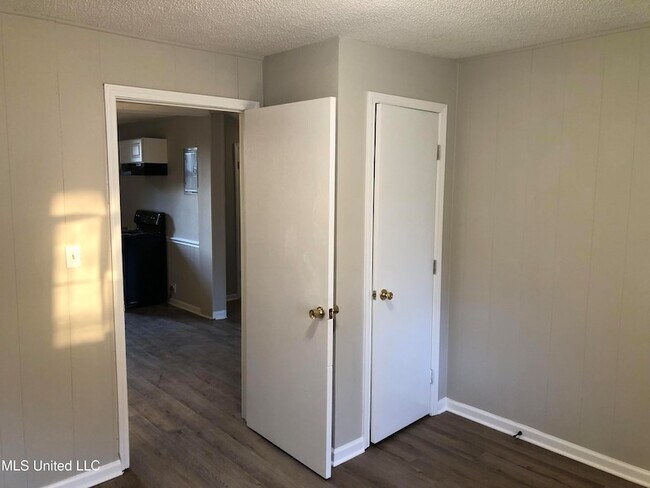 Foto del edificio - 940 Dougherty St