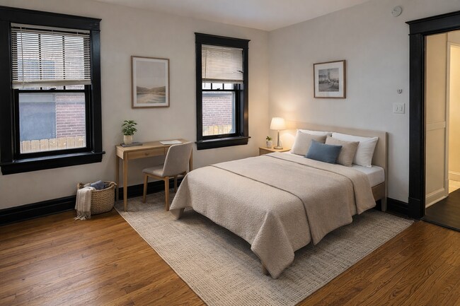 Foto solo de referencia. Esta es una unidad semi-amueblada. Haga clic en "más" para ver fotos reales. - 2224 Miami St