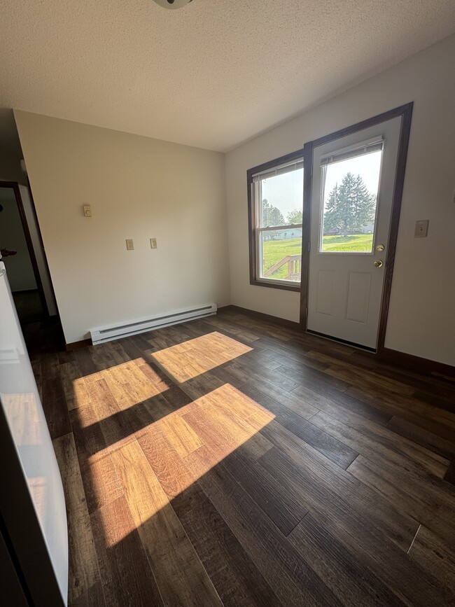 Building Photo - 4132 Mary Pl