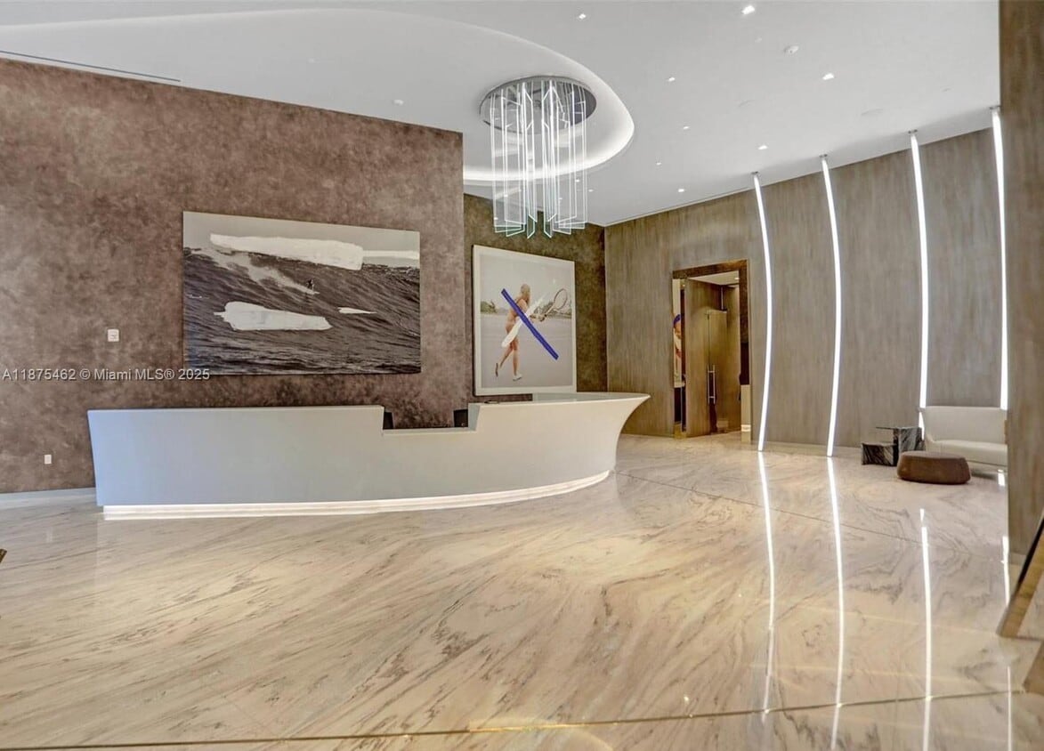 Primary Photo - 1000 Brickell Plaza