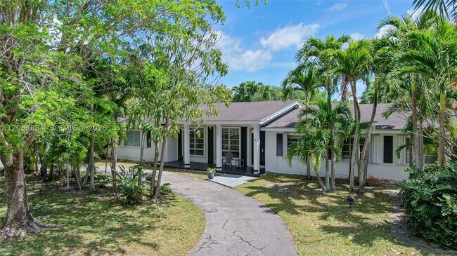 Foto del edificio - 14645 SW 83rd Pl