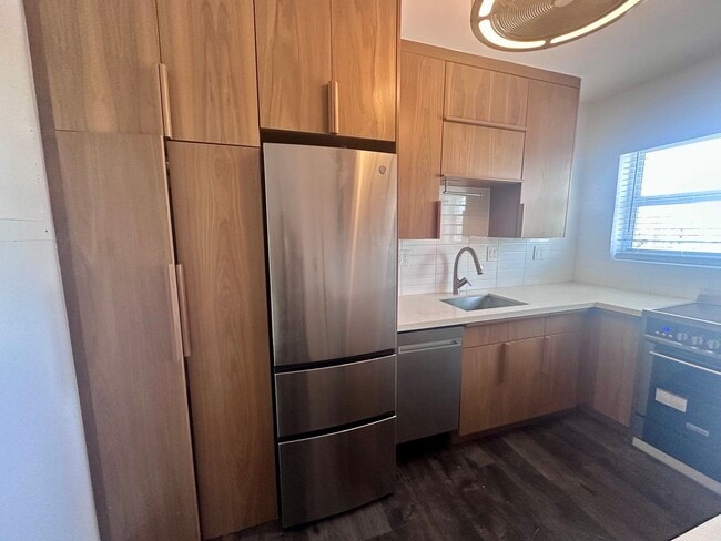 Photo - Large Updated 2BR/2BA Bath Condo - Steps from Fort Lauderdale Beach!
