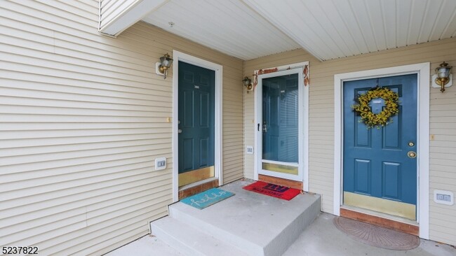 Foto del edificio - 1044 Shadowlawn Dr