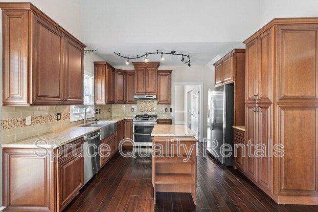 Building Photo - 1305 Goldspot Ct