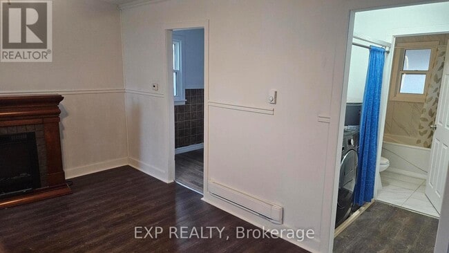 Photo du bâtiment - 6318 Skinner St