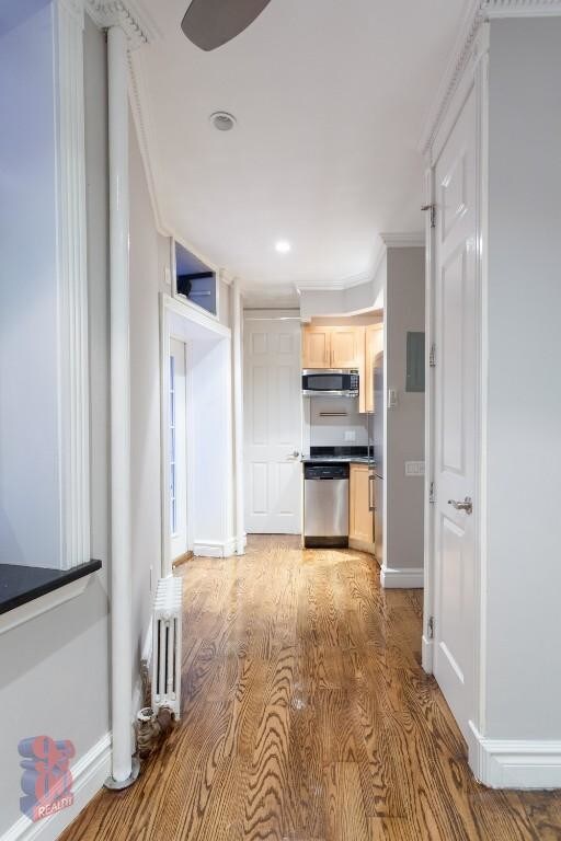 Foto principal - 300 E 35th St