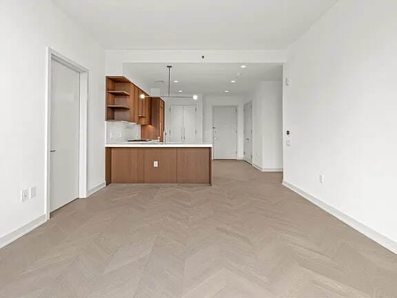 Building Photo - 115 York St