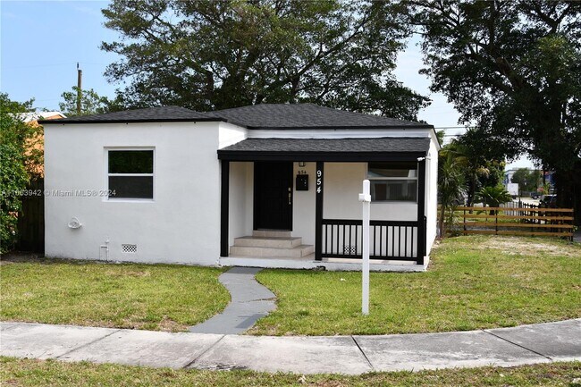 Foto del edificio - 954 NW 75th St