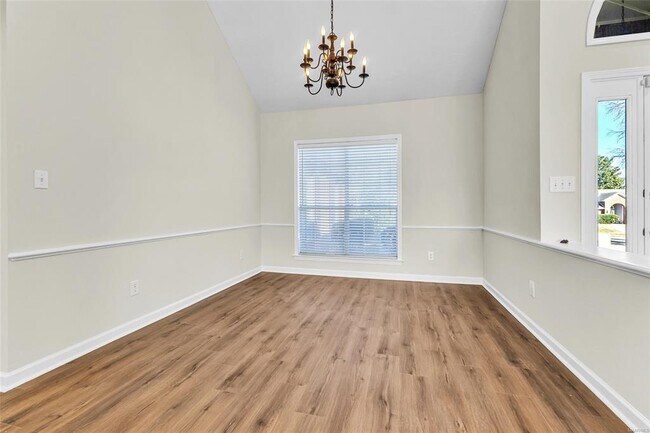 Foto del edificio - 7406 Mill Ridge Ct