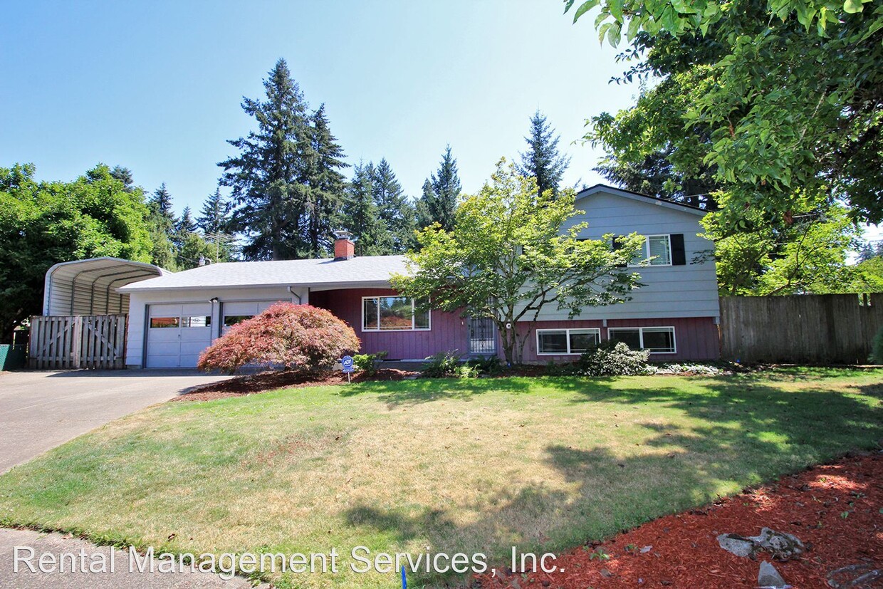 Primary Photo - 4 br, 2 bath House - 15260 NE Couch Ct