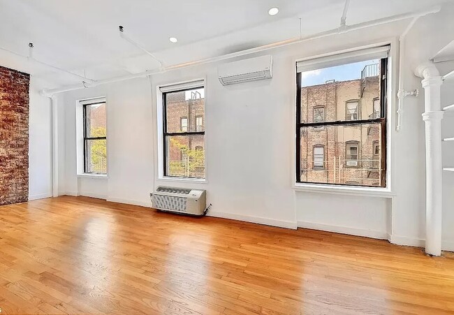 Building Photo - 496 LaGuardia Pl