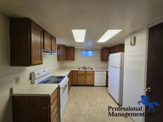 Building Photo - 2 bedroom in Billings MT 59102