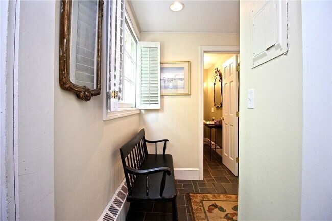 Foto del edificio - 434 Bellevue Ave