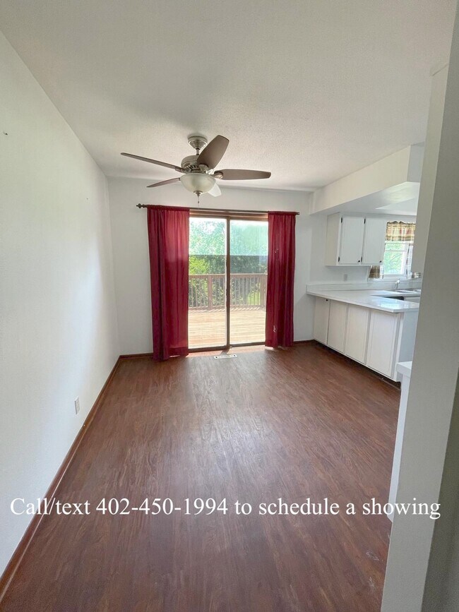 Building Photo - 5500 Stonecliffe Dr
