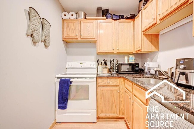Foto del edificio - 607 W Wrightwood Ave