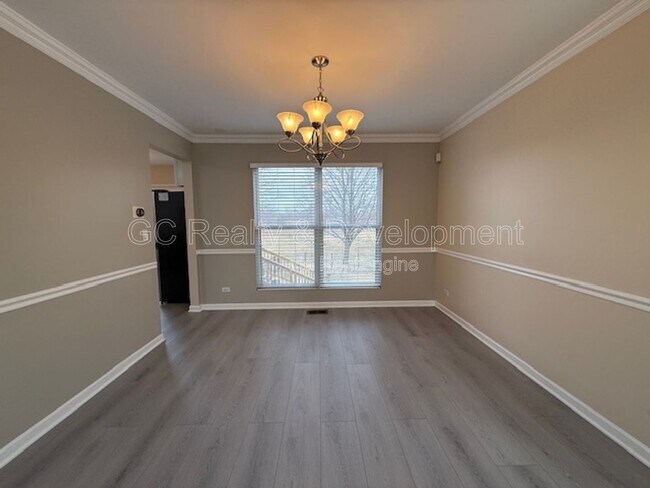 Foto del edificio - 468 Columbine Ln