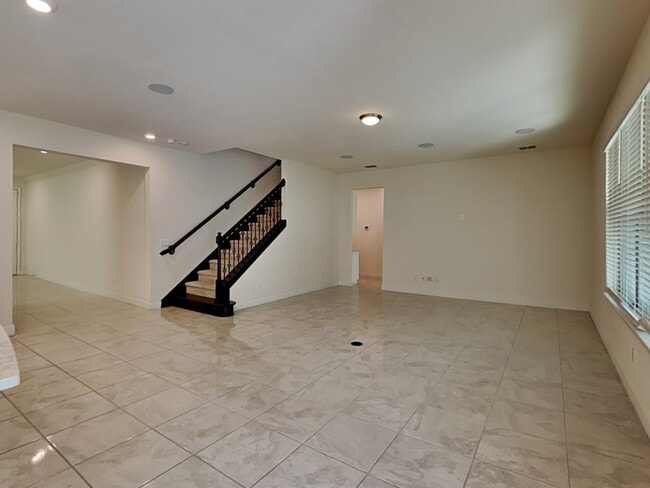 Building Photo - 10737 Belle Maisons Dr