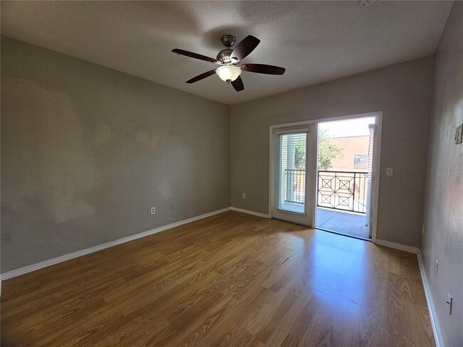 Building Photo - 1910 E Palm Ave