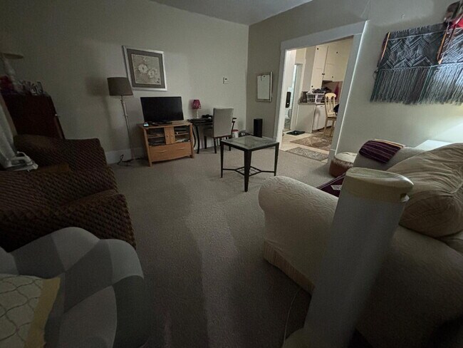 Foto del edificio - 2094 Murray Hill Rd