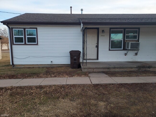 Building Photo - 2 br, 1 bath Duplex - 1914 S Hiram St