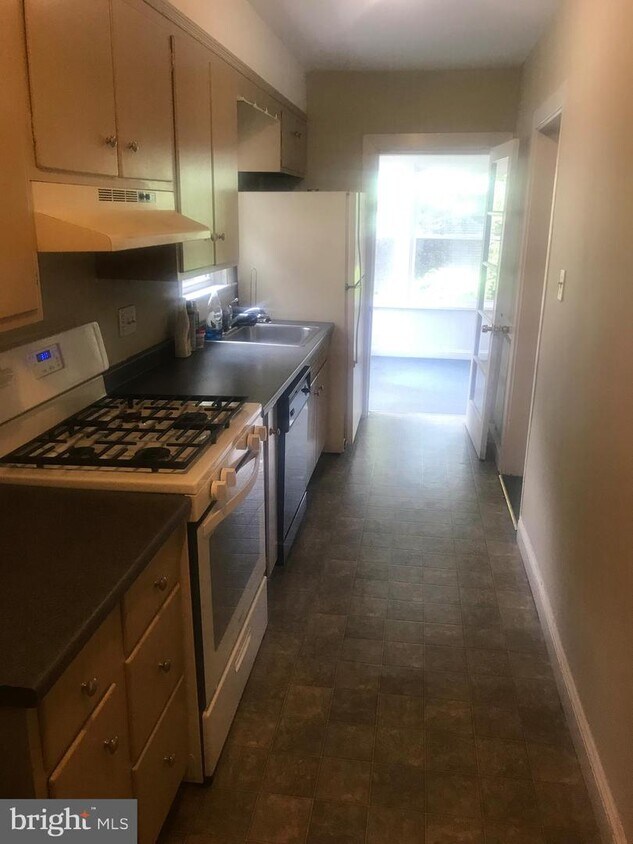 Primary Photo - 226 Price St