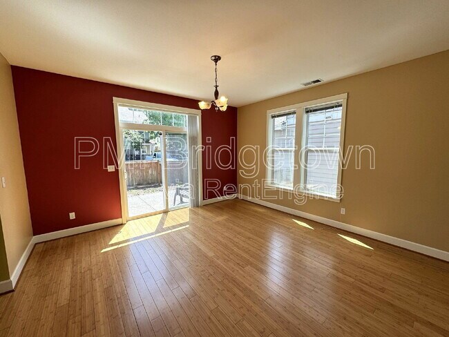 Building Photo - 4944 N Hudson St