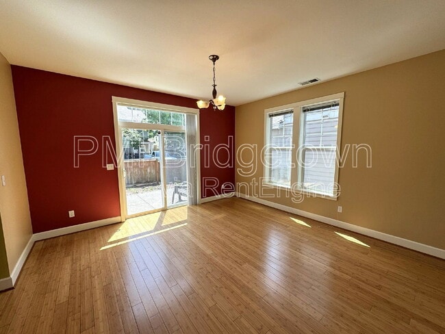 Foto del edificio - 4944 N Hudson St