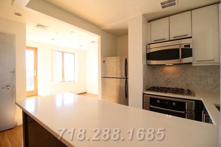 Foto principal - 591 Flushing Ave