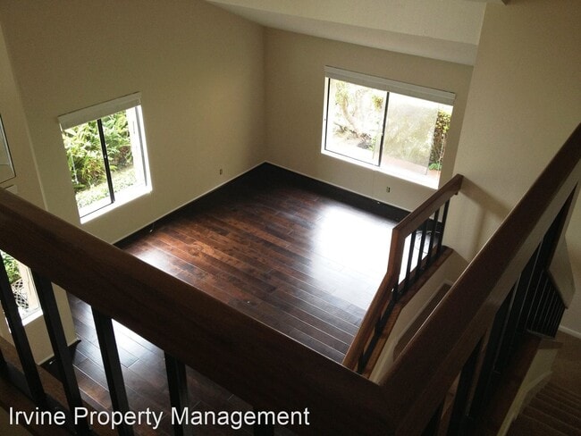 Building Photo - 4 br, 2.5 bath House - 28 Lucero West