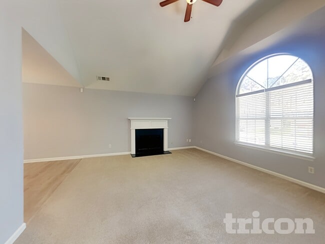 Building Photo - 6053 Crooked Creek Dr.