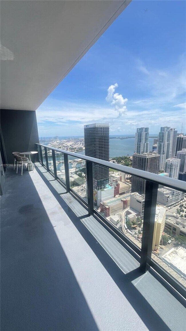 Foto del edificio - 159 NE 6th St