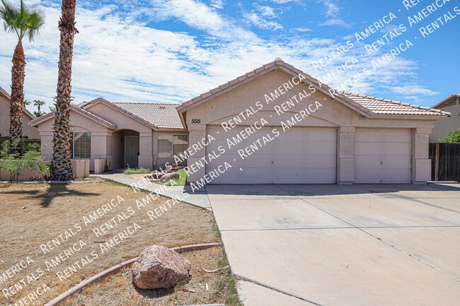 Foto del edificio - 5515 E Farmdale Ave