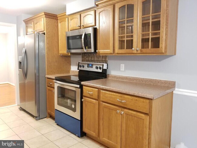 Foto del edificio - 8223 Goldstream Ct
