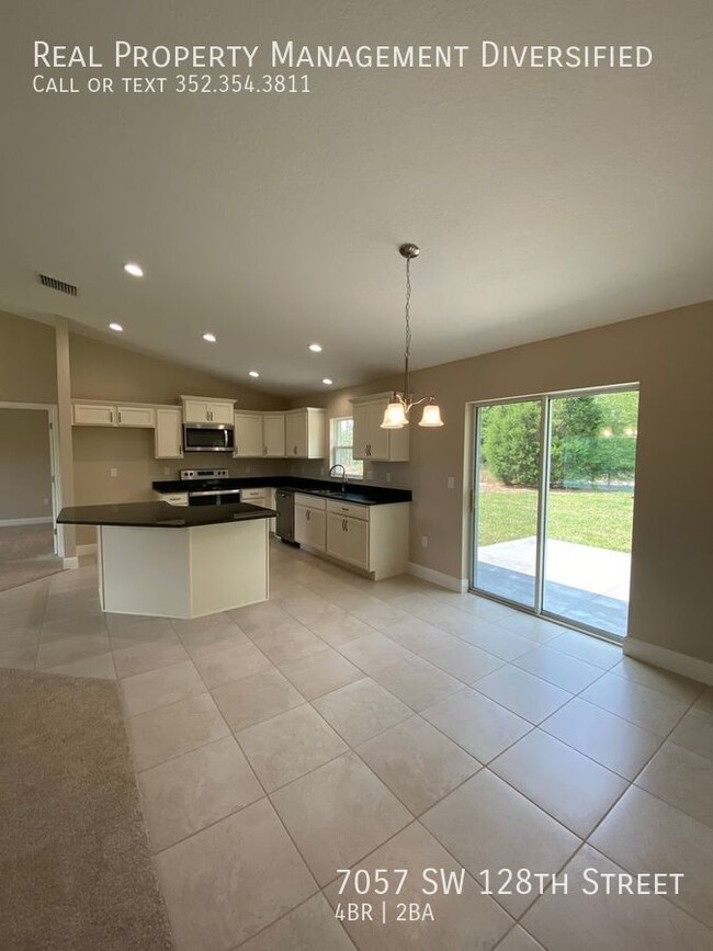 Foto del edificio - 7057 SW 128th St