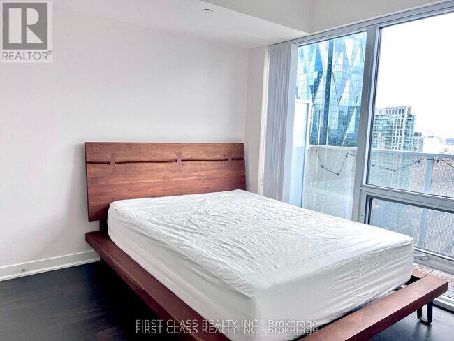 Photo du bâtiment - 88 Harbour St