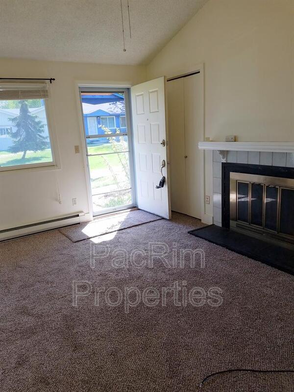 Building Photo - 4380 Reka Dr
