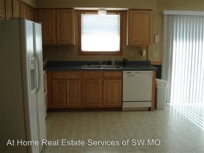 Building Photo - 3 br, 2 bath House - 3792 W Overland St