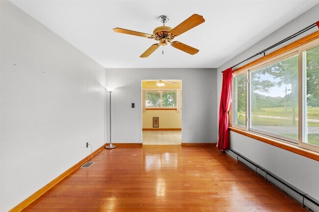 Foto del edificio - 2725 Rhodelia Rd
