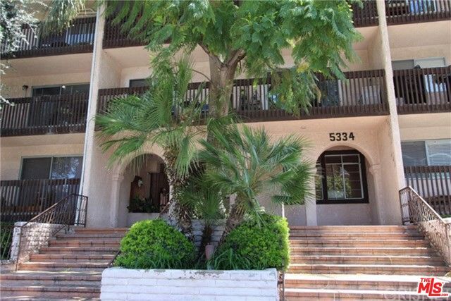 Foto del edificio - 5334 Lindley Ave