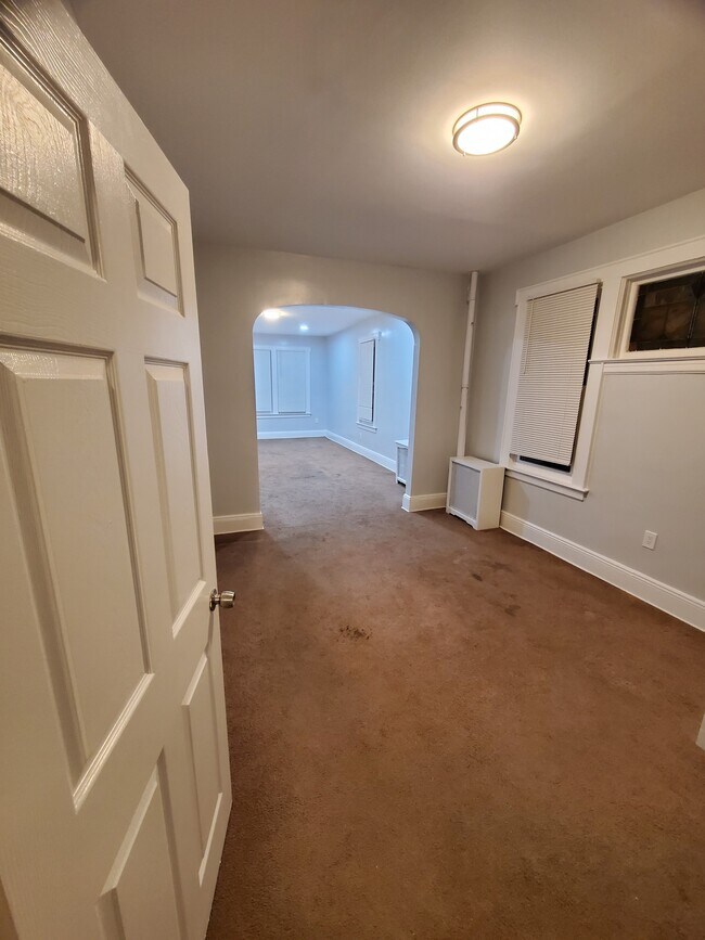 Foto del edificio - 12 Fairchild Pl