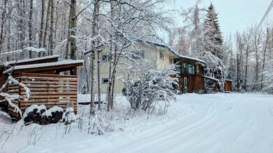 Building Photo - 608 Ridgecrest Dr