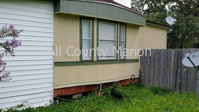 Building Photo - 106 Lakeview Ave