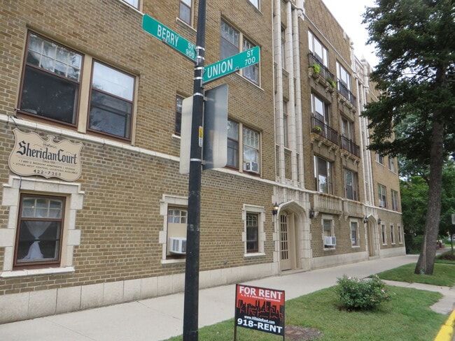 Building Photo - Sheridan Court Apartments