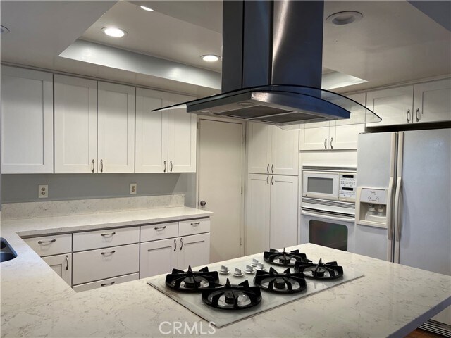 Foto del edificio - 141 N Prospectors Rd