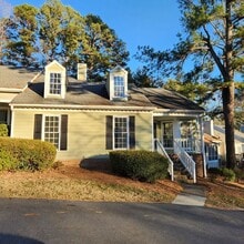 Building Photo - 5712 Finsbury Ct