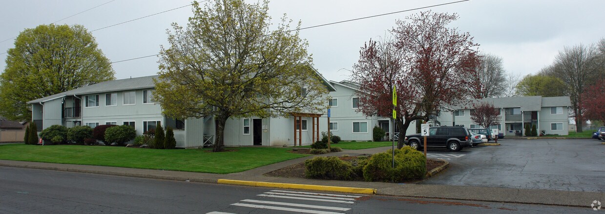 Parkside Court 705 24th Ave SE Albany OR 97322 Apartments com Parkside Court 705 24th Ave SE Albany OR 97322 Apartments com