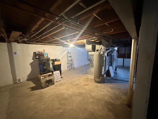 Building Photo - 3610 S Howell Ave