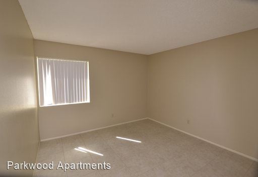 Building Photo - 2636 N Indian Canyon Dr