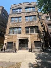 Building Photo - 1520 W Addison St Building Photo - 1520 W Addison St