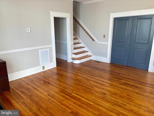 Foto del edificio - 2511 Charles St